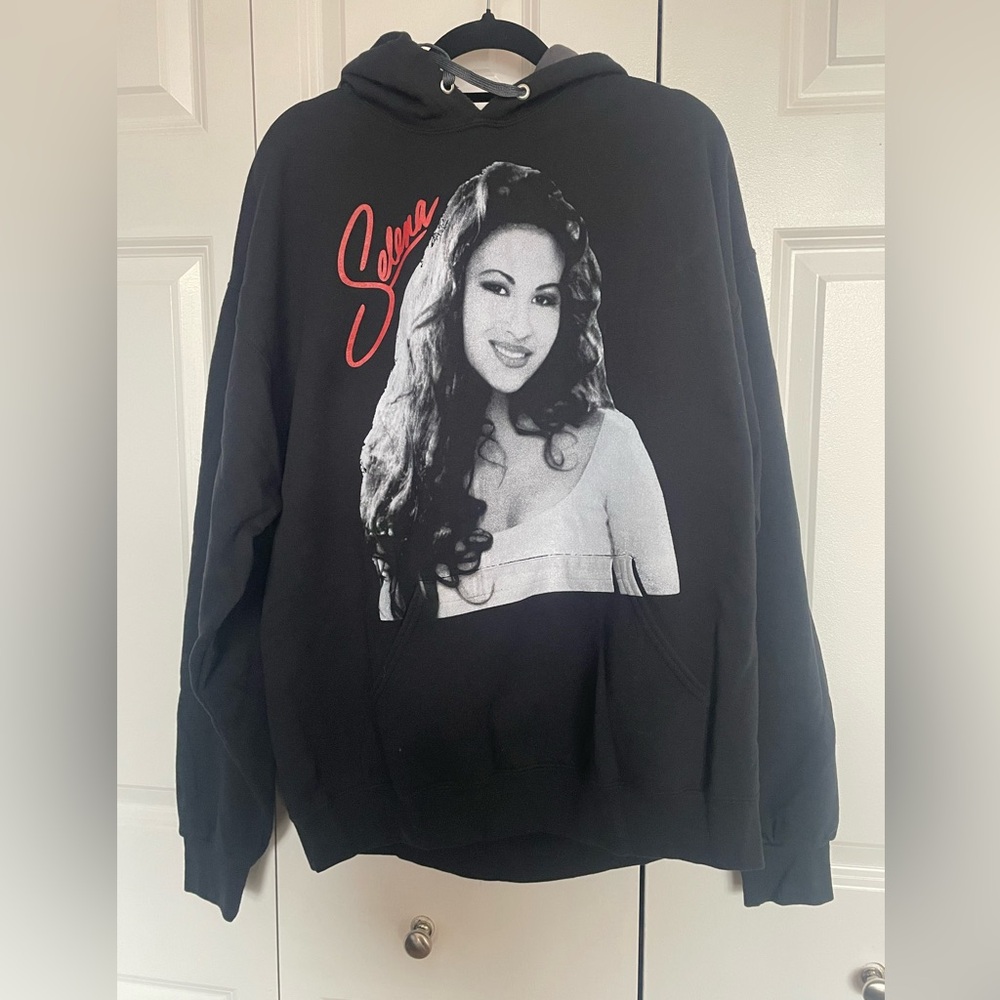 Vintage Selena Hoodie fruit of the loom brand size XL